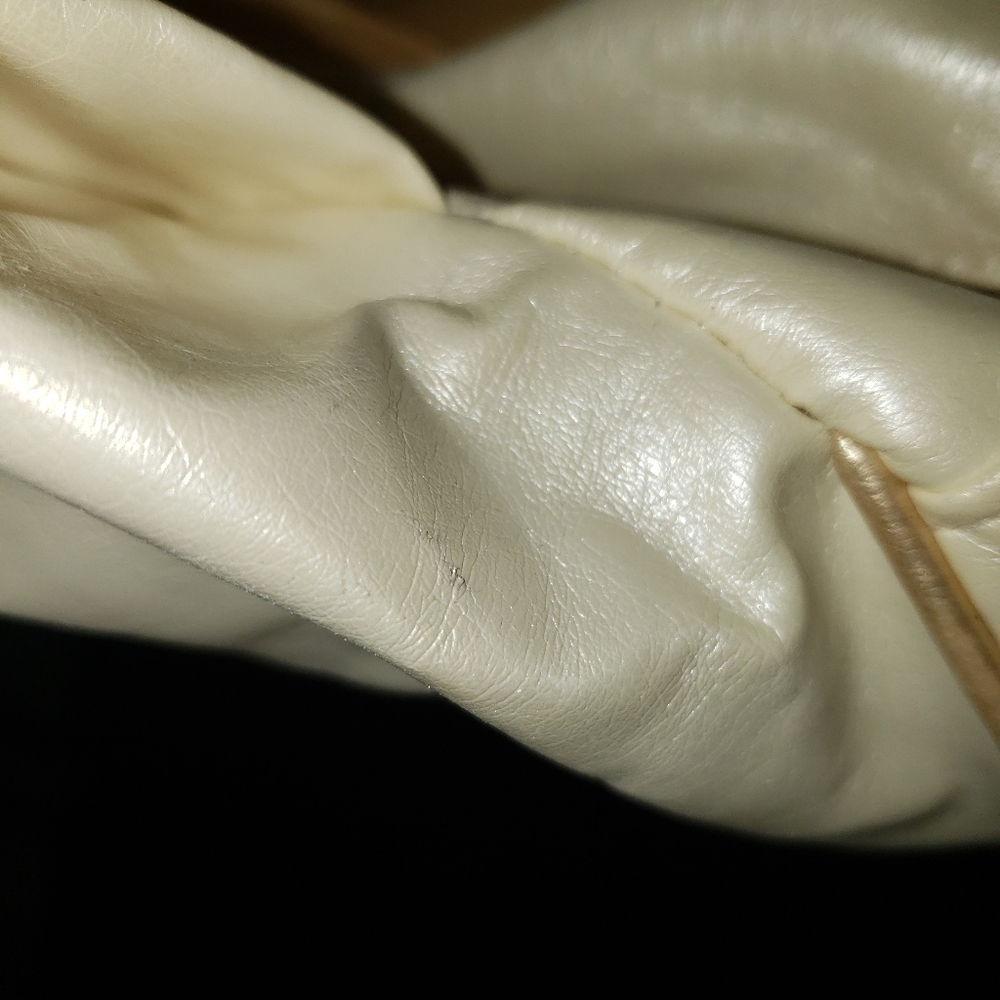 Handbag - Picture 5 of 5